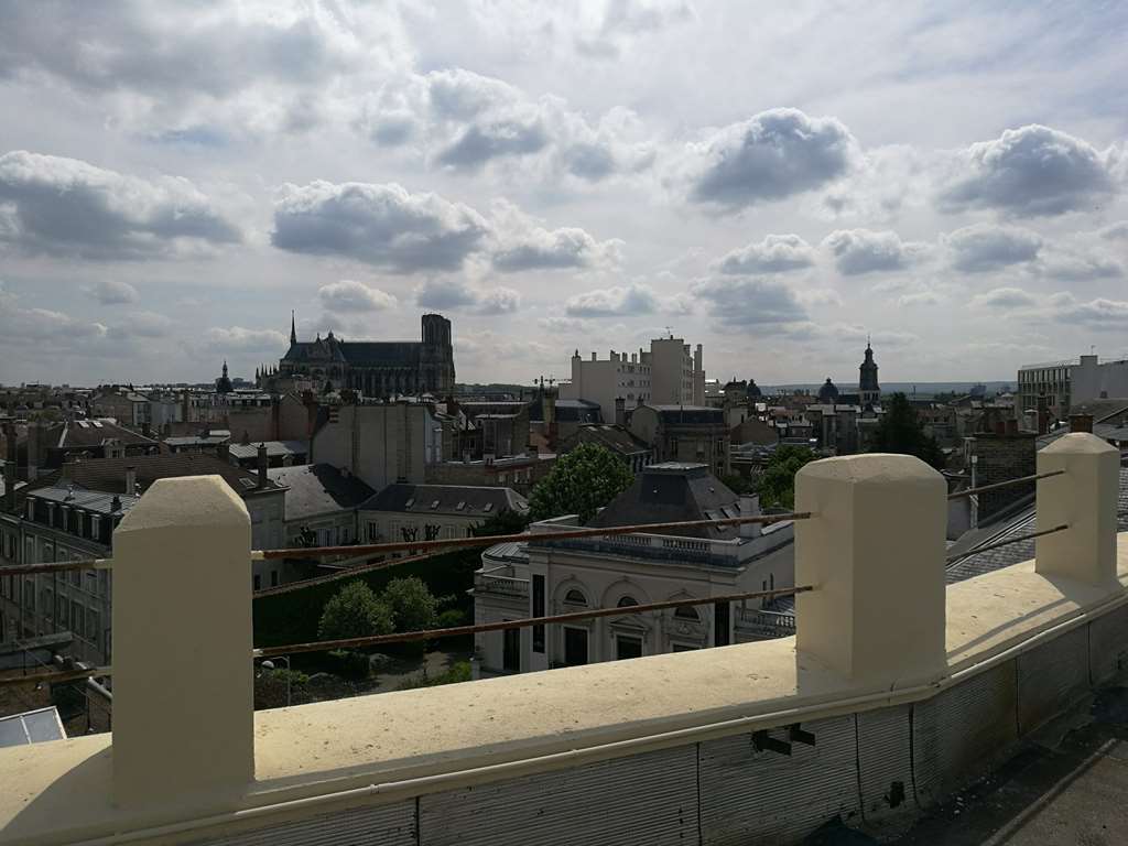 Hotel L'Univers Reims Exterior photo